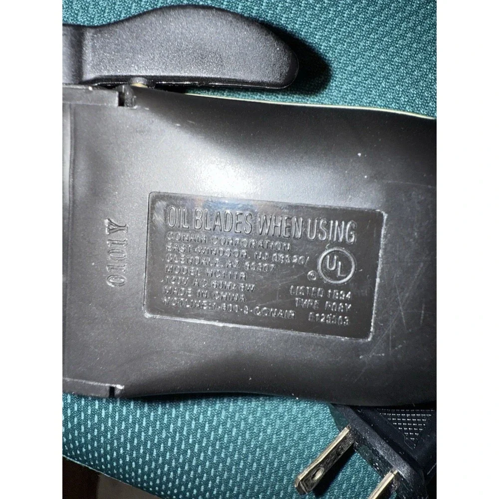 ConAir Electric Hair Clipper Model HC111R With Accessories Adjustable Power